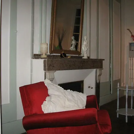 Le Marques Bed & Breakfast 3*